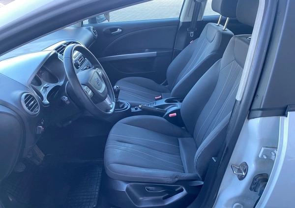 Seat Leon cena 27900 przebieg: 165706, rok produkcji 2012 z Miastko małe 254